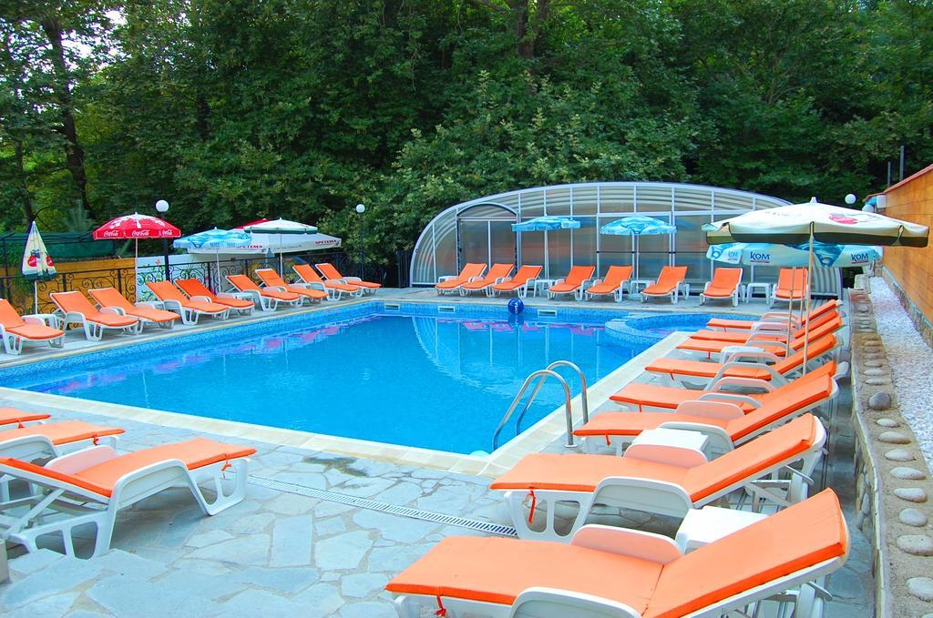 Family Prim Hotel Санданський Екстер'єр фото